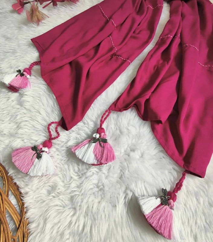 Twisted Tassel Scarf — photo 4