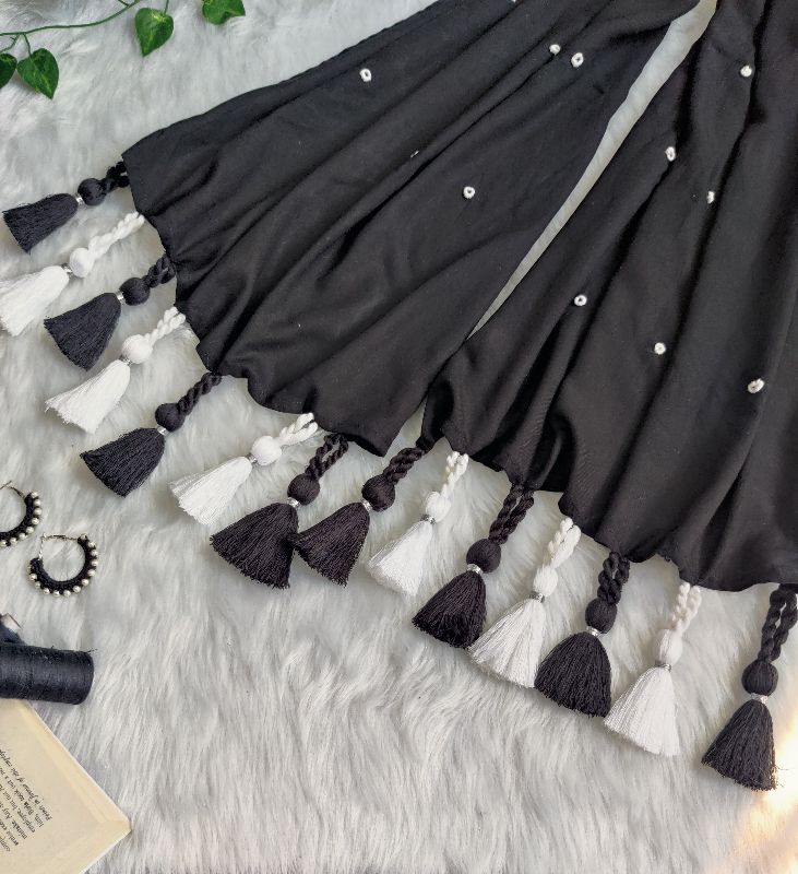 Black & White Twisted Scarf — photo 2