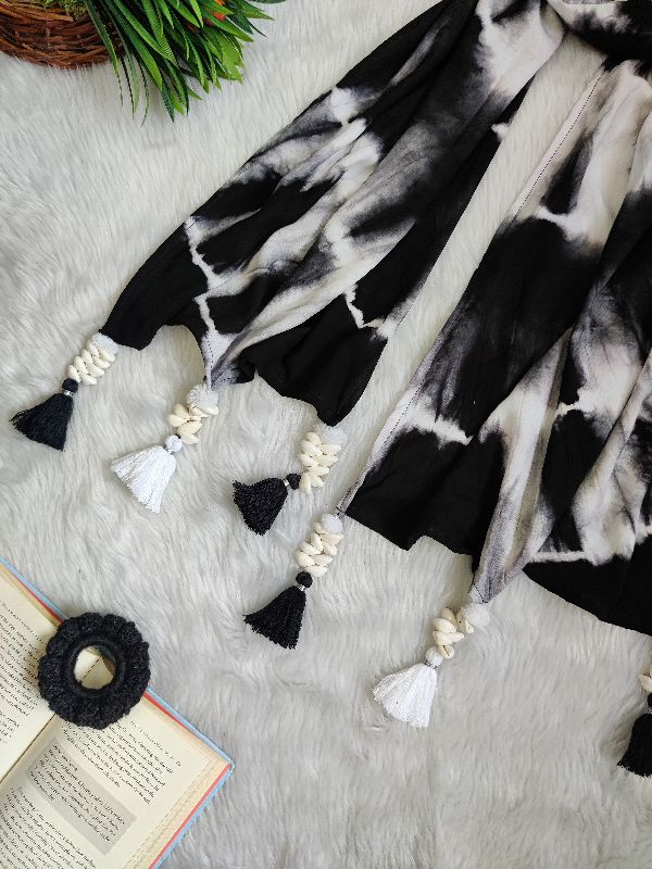 Black Shells Scarf — photo 6