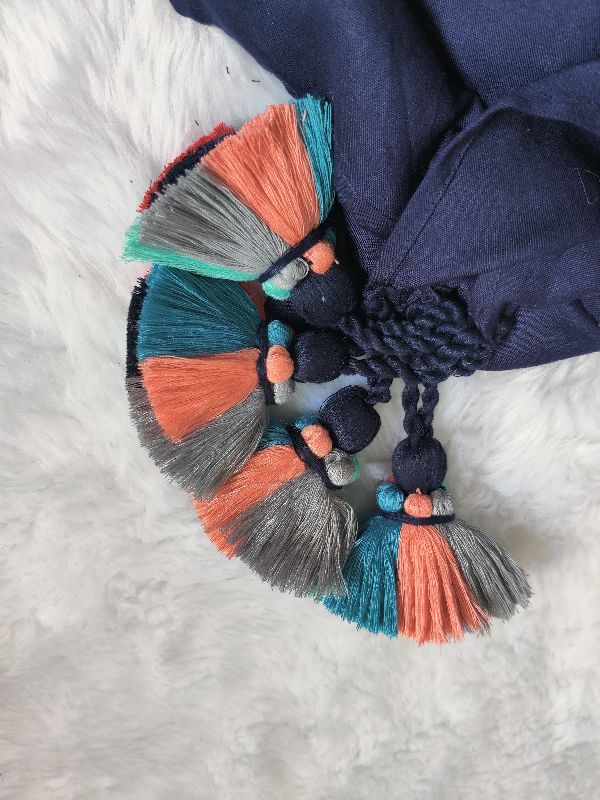 Twisted Tassel Scarf — photo 3