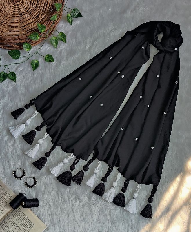 Black & White Twisted Scarf — photo 3